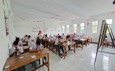 SMK Model Patriot IV Ciawigebang Laksanakan Asesmen Akhir Semester Berbasis Android Selama Satu Pekan